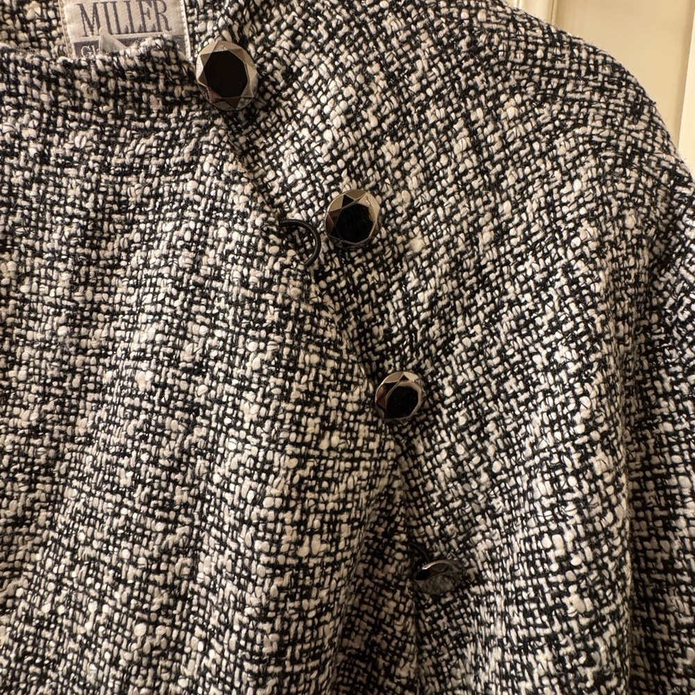 Nolan Miller Black and White Tweed Poncho- Size  Plus - Picture 3 of 5